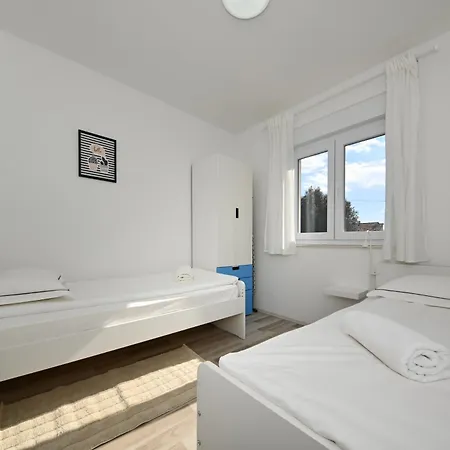 Just4us Apartamento *